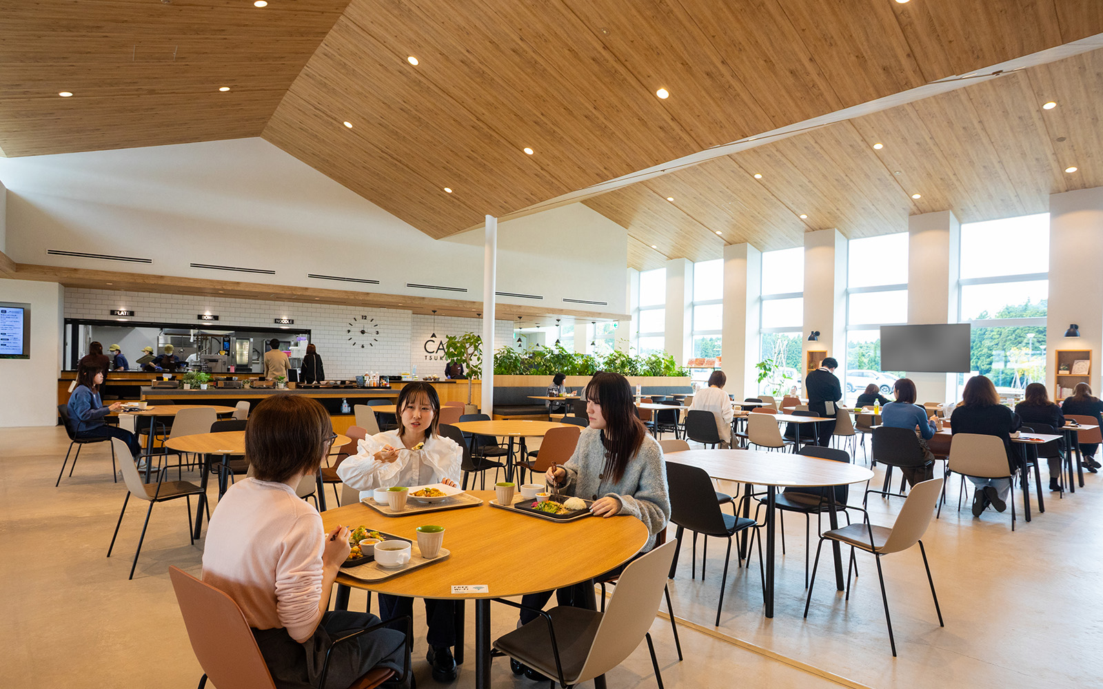 カフェテリア「CAFE99 TSUKUMO」